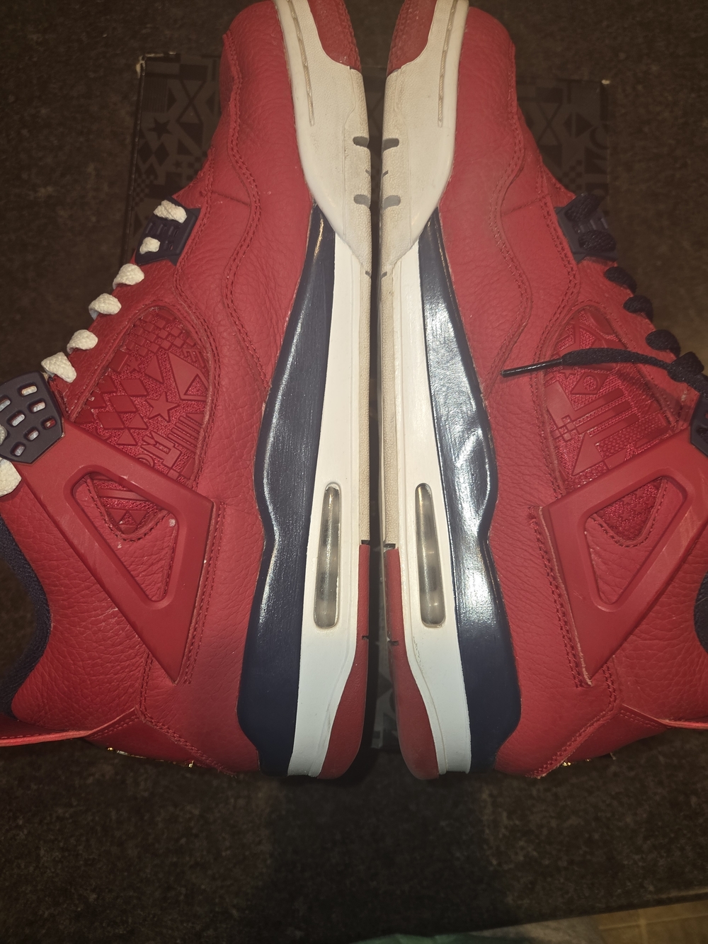 Jordan 4 Retro SE